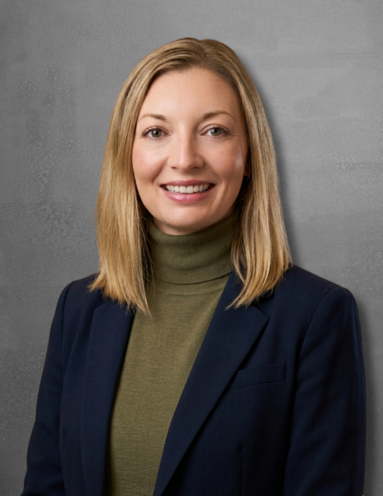 Dr. Courtney Leonard